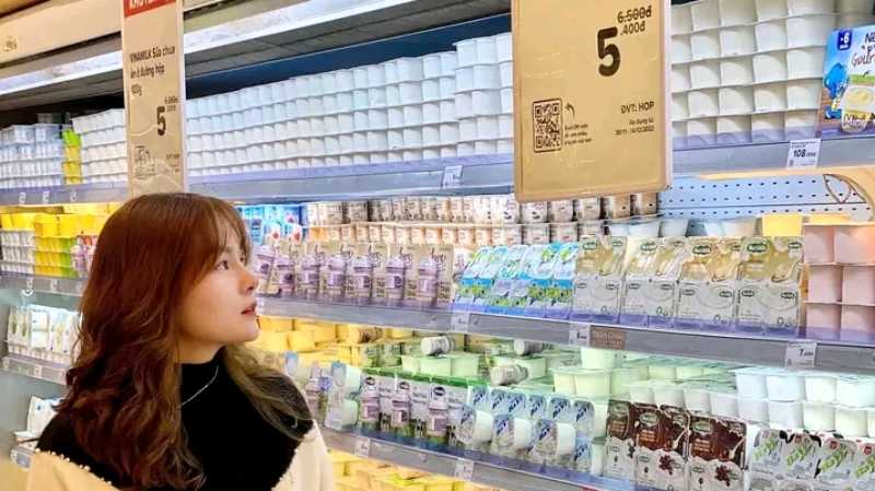 Policies from Social Cycles