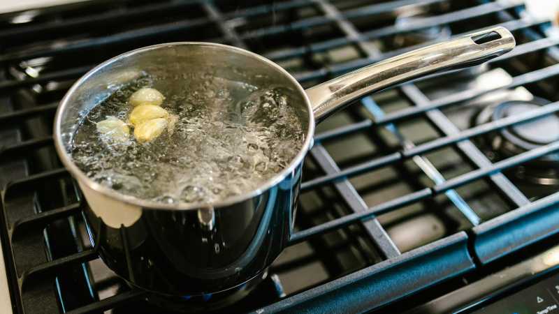 Hot Water Freezes Faster
